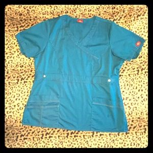Dickies scrub top